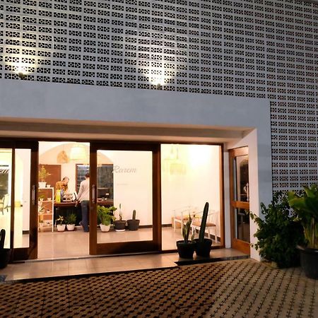 Rarem Bed & Breakfast Bandar Lampung Exterior photo