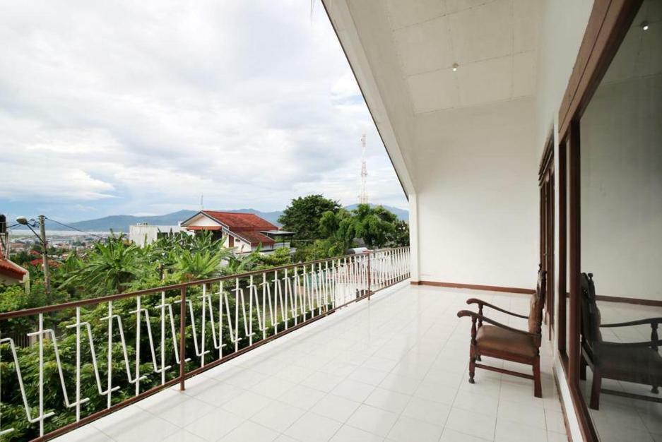 Rarem Bed & Breakfast Bandar Lampung Exterior photo